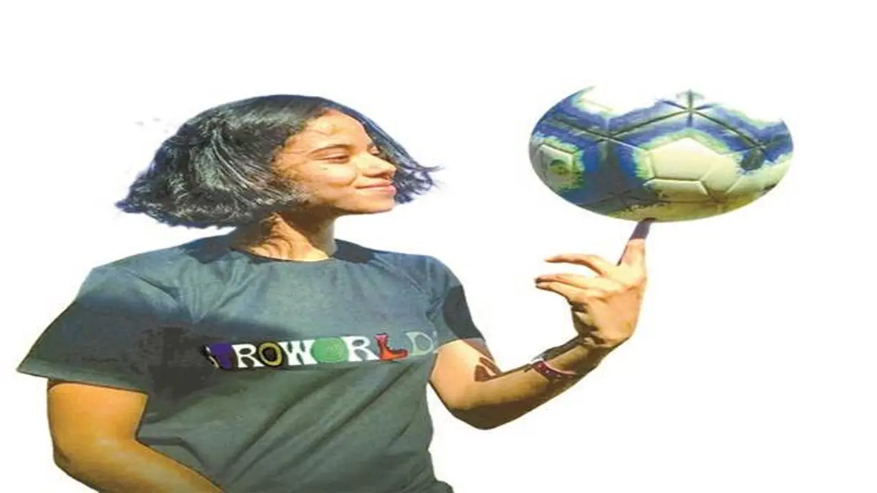 إنجاز تاريخي.. كنزى تنافس في بطولة الفريستايل كأول مصرية تشارك بالمسابقة